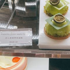 THE LOUNGE User Photo