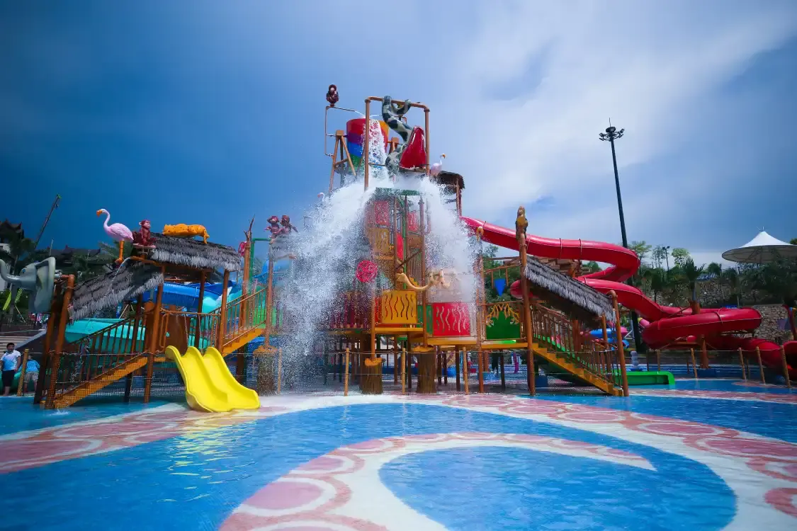 Hotels near Shelari-gu Water Park