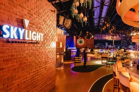 Skylight Phuket Rooftop & Lounge