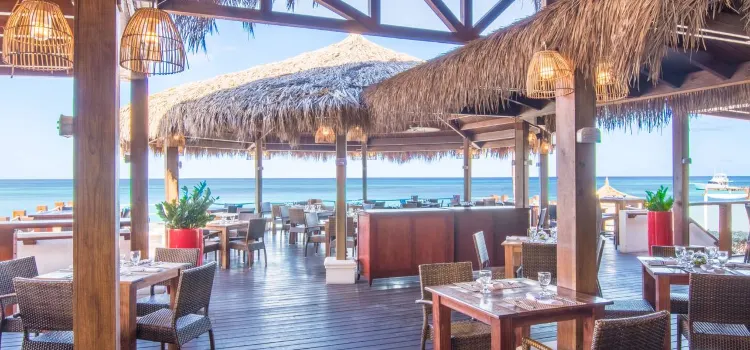 Sea Breeze Restaurant & Bar