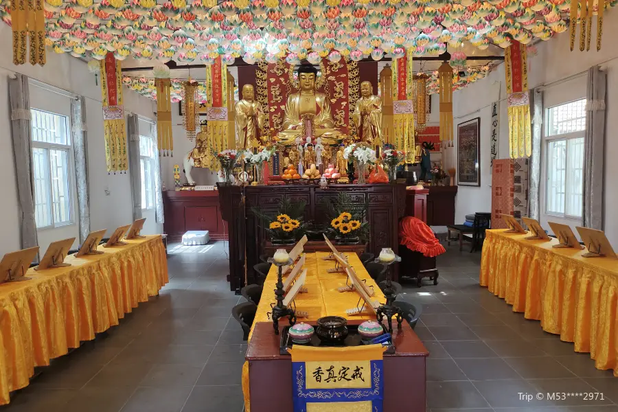 Buddhist Lodge, Caidian District