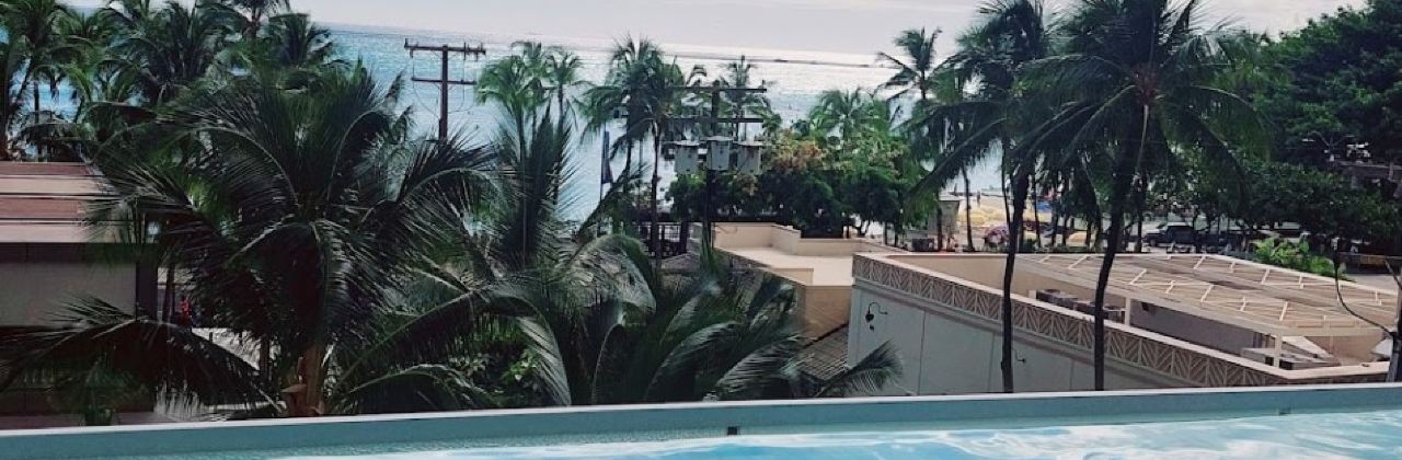 SWELL Restaurant and Pool Bar