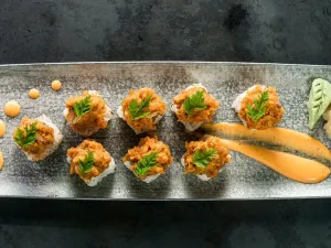 QOMO Restaurant & Bar