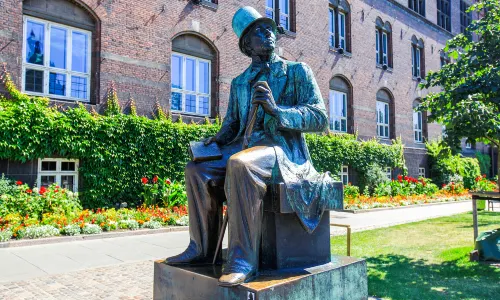 Statue of Andersen