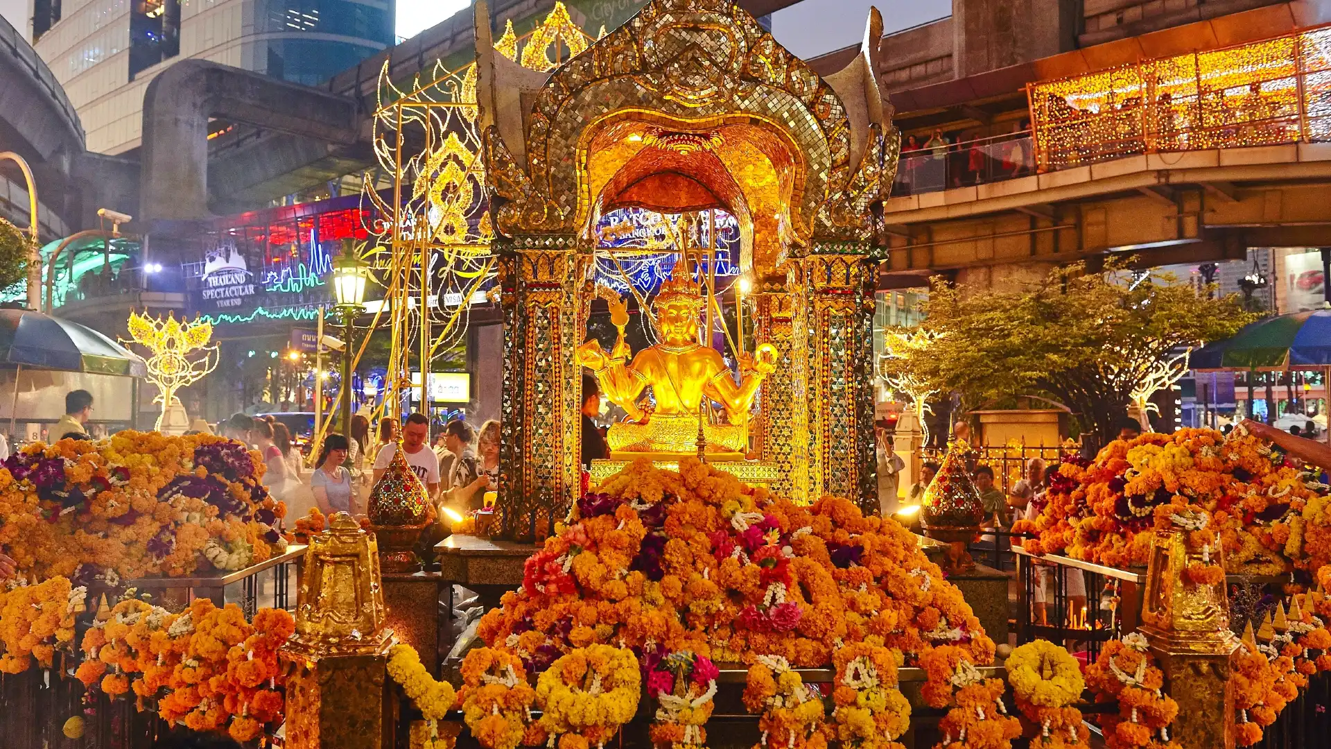 Hotels near Erawan Shrine