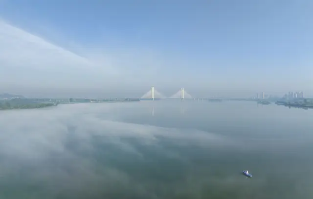 Sea of Clouds in Xiangyang