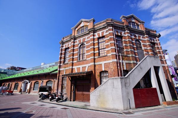 The Red House