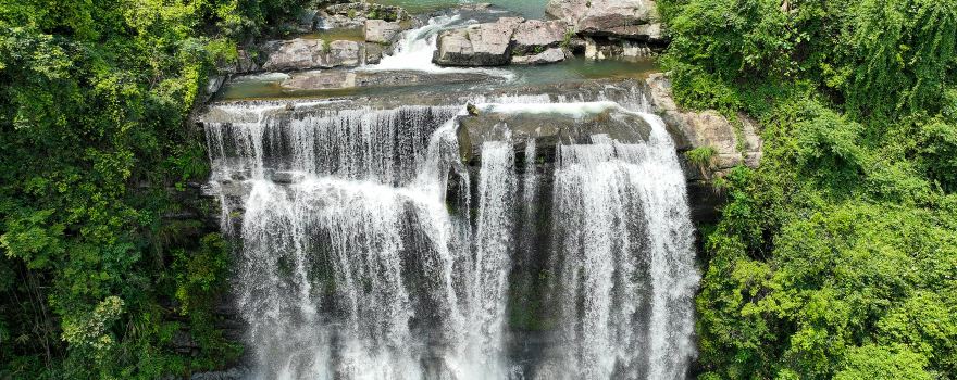 Huang Manzhai Waterfall