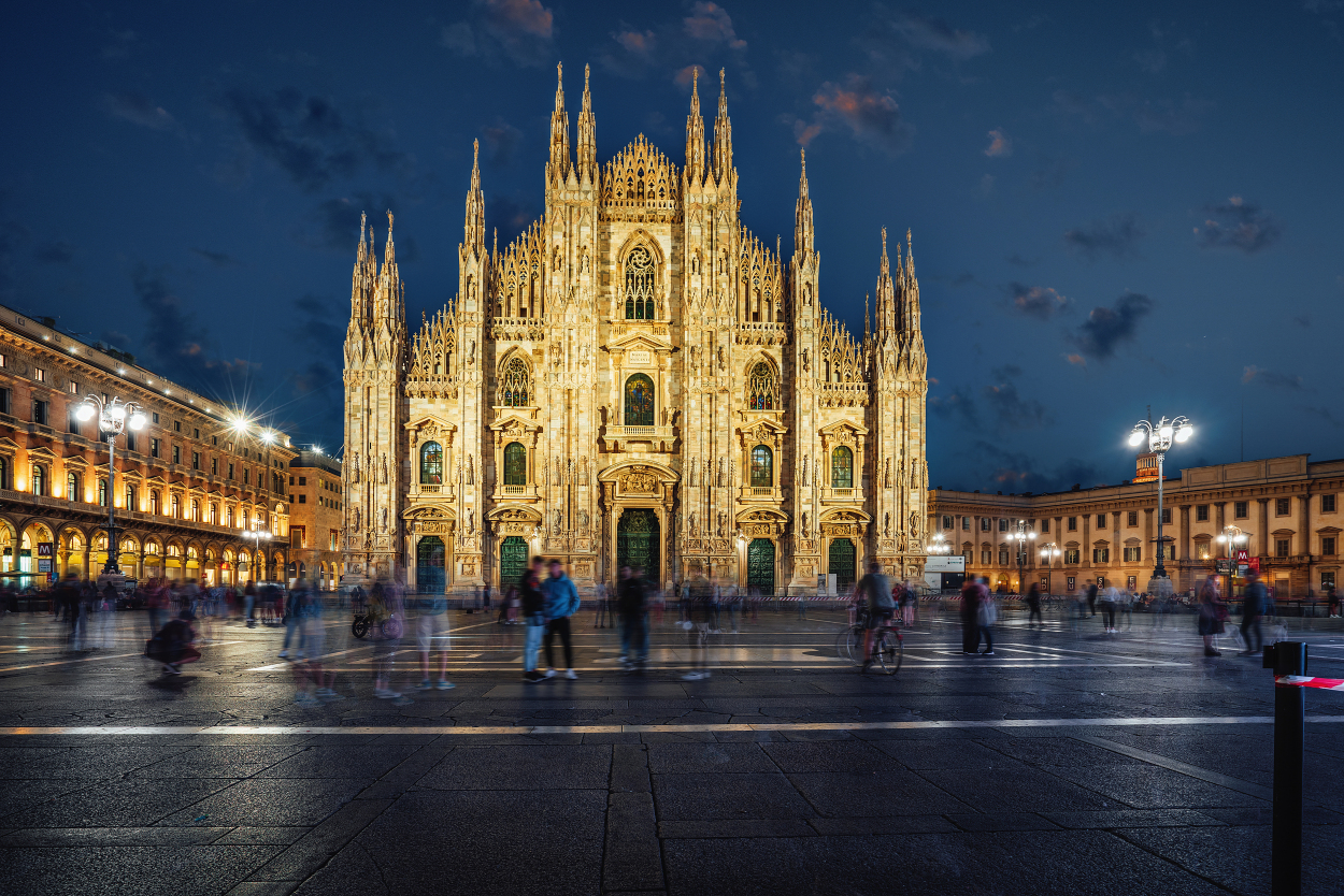 Popular Night Attractions in Milan