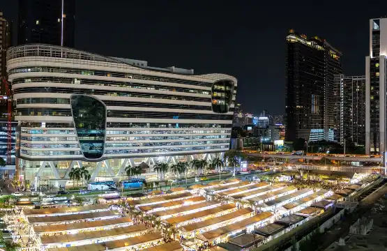 Hotels near Jodd Fairs Night Market