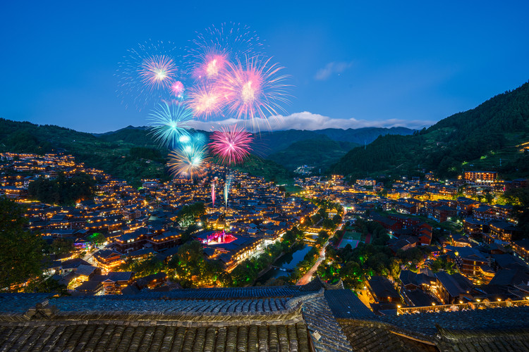 Qiandongnan, Guizhou | Miao & Dong villages, thousands of lights +