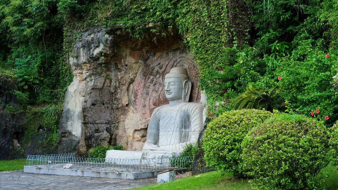 Hotel in zona Longmen Grottoes