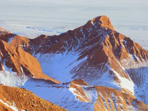 Dahong Mountain