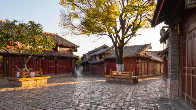 四方街附近的飯店