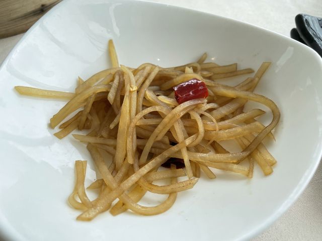 大海景酒店高質芫荽點心放題，小童半價