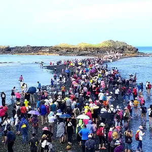 奎壁山摩西分海