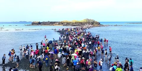 奎壁山摩西分海