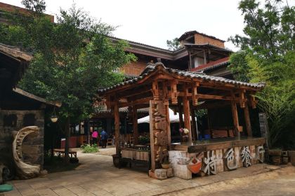 夏雨路轩特色餐厅