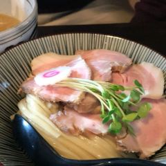 Menya Noroma User Photo