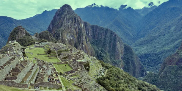 瓦伊納皮克丘山