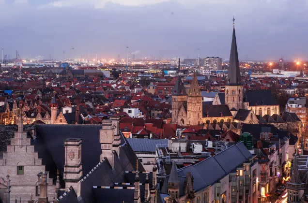 โรงแรมใกล้Gent-Sint-Pieters Railway Station