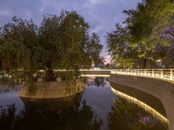 Hengli Culture Square (North Gate)