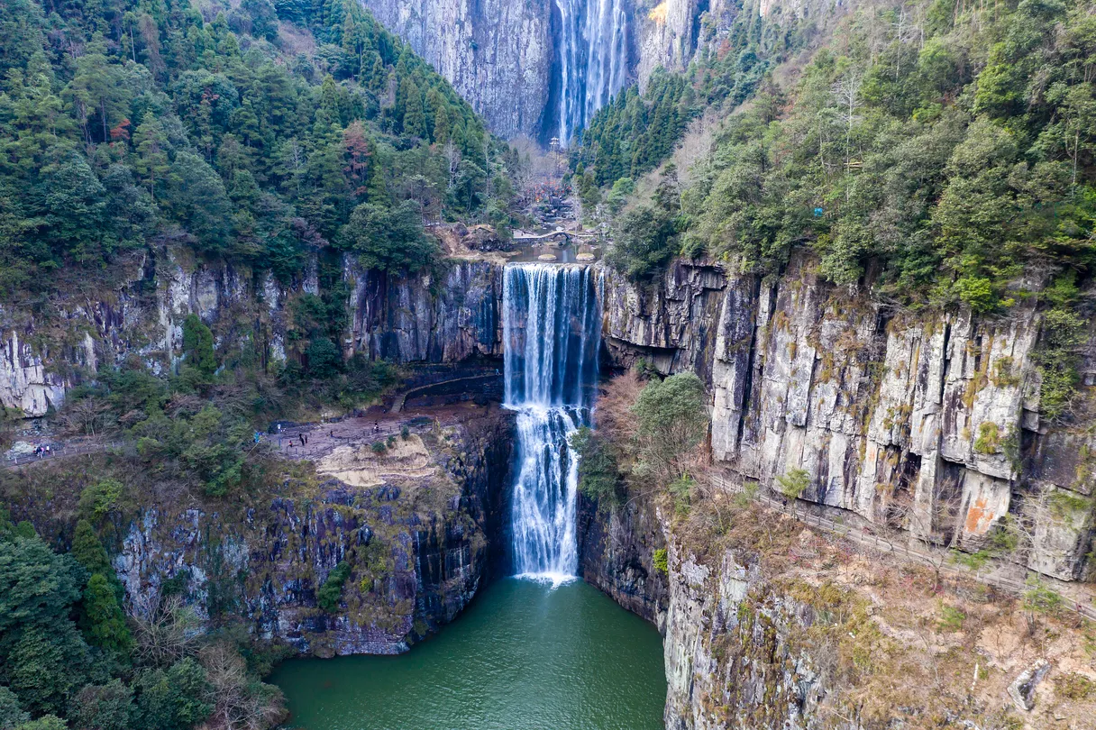 5_Liu Bowen's Hometown Scenic Area Baizhangji Fall