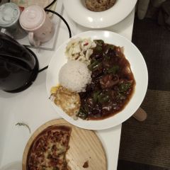 千百度主题酒店(郑州花园路店)·音乐餐厅(国贸360店) User Photo