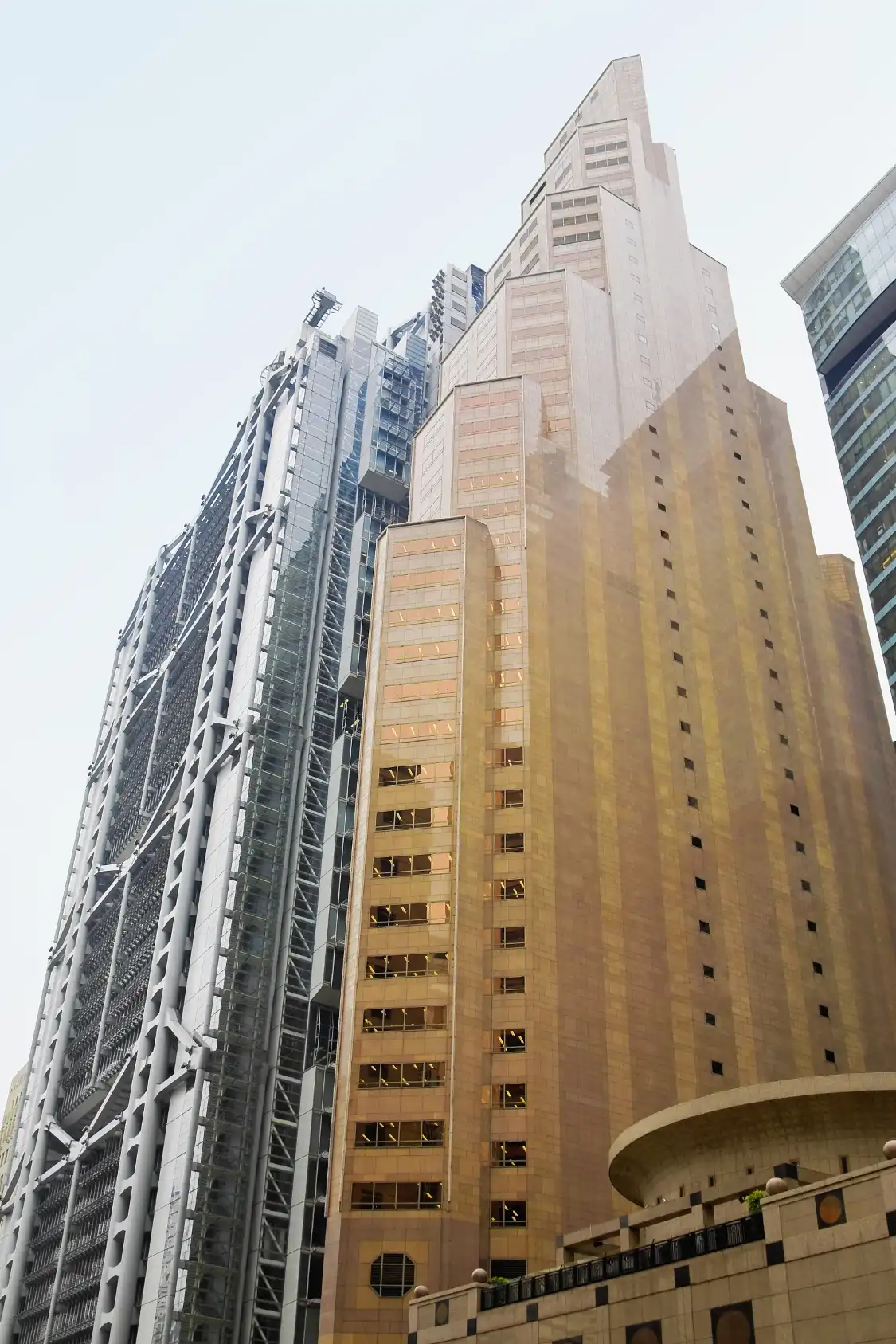 Hotels near Standard Chartered Bank Building