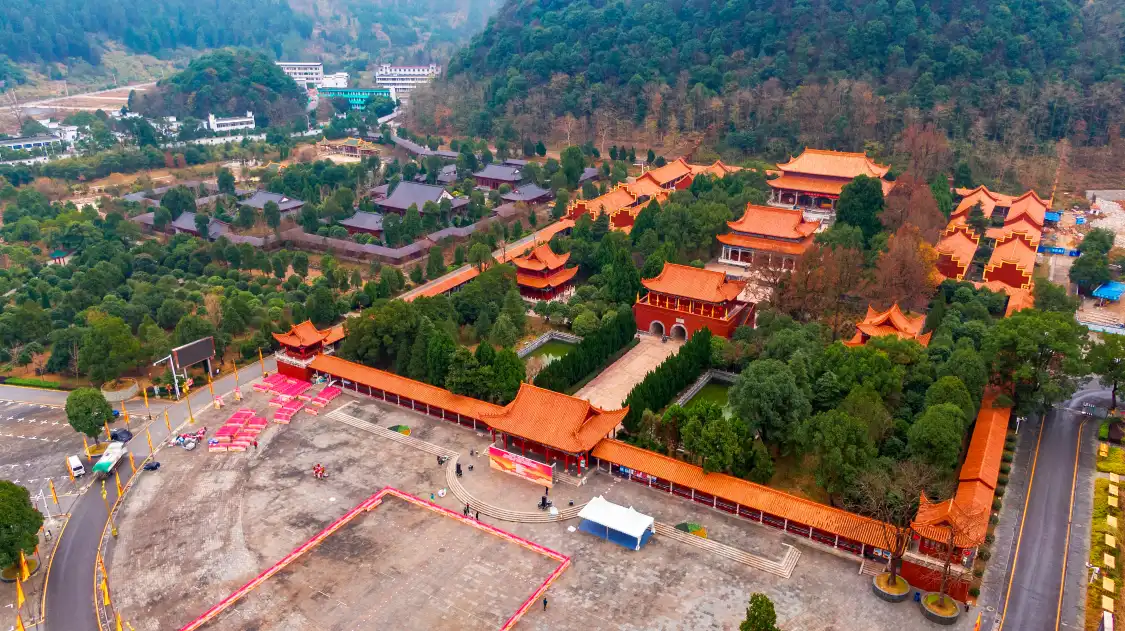 Hotel in zona Shundiling (Tomb of the Ruler of Shun) Tourist Site
