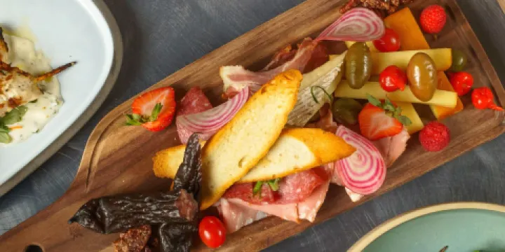 MIXT Lobby Lounge @ Sheraton Vancouver Guildford Hotel