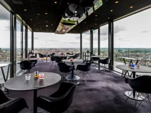 La Villa in the Sky