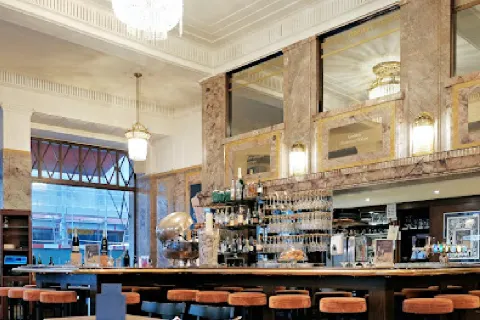 Cafe Bar ODEON
