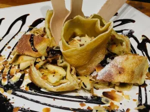 The Happy Pig Pancake Shop