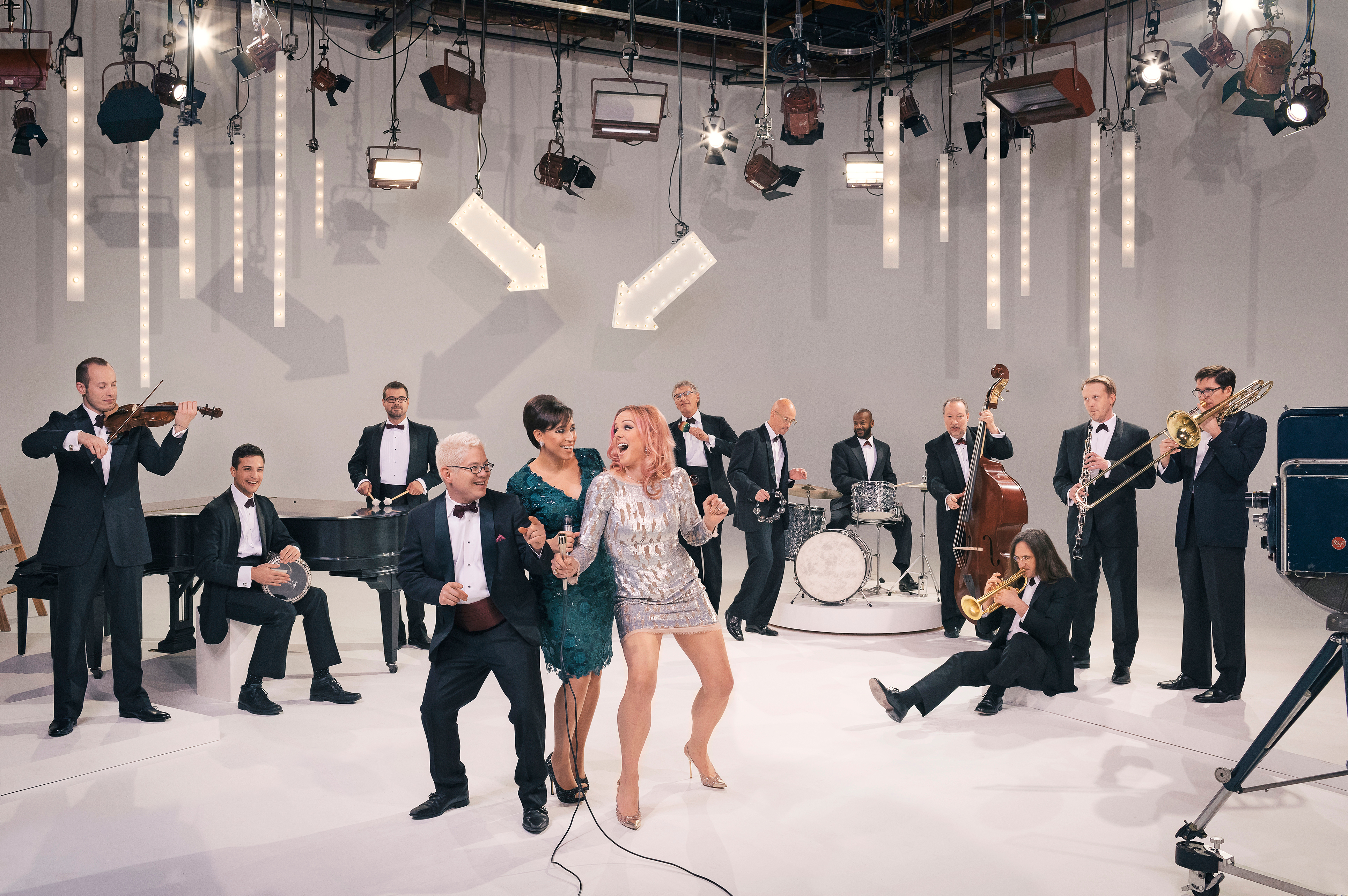 美國堪薩斯城  · Pink Martini 30週年巡演 | 考夫曼的表演藝術中心