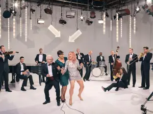 이스트 말버러 타운쉽 | Pink Martini 투어
