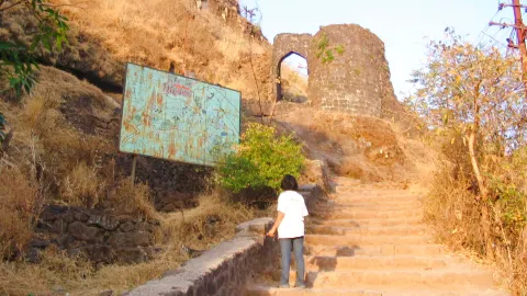 Sinhagad Fort attraction in Pune