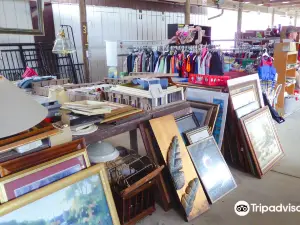 Airport Farmers & Flea Market