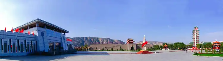 Hotels near Huining Station
