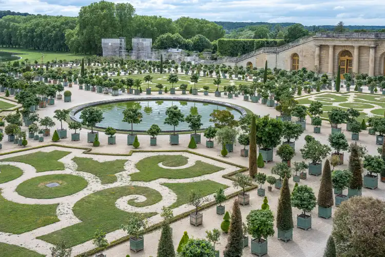 Versailles