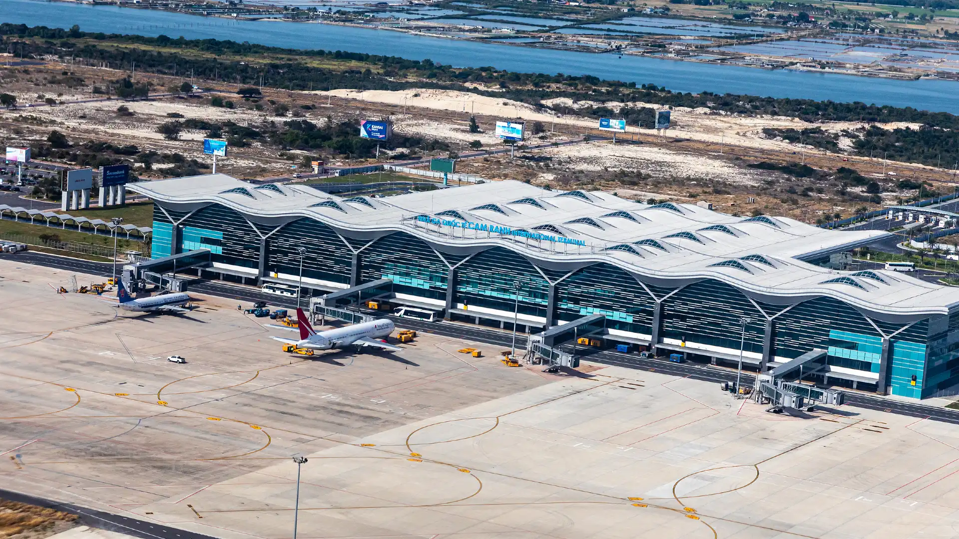 Hotels near Cam Ranh Airport