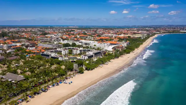 Các khách sạn gần Kuta Beach