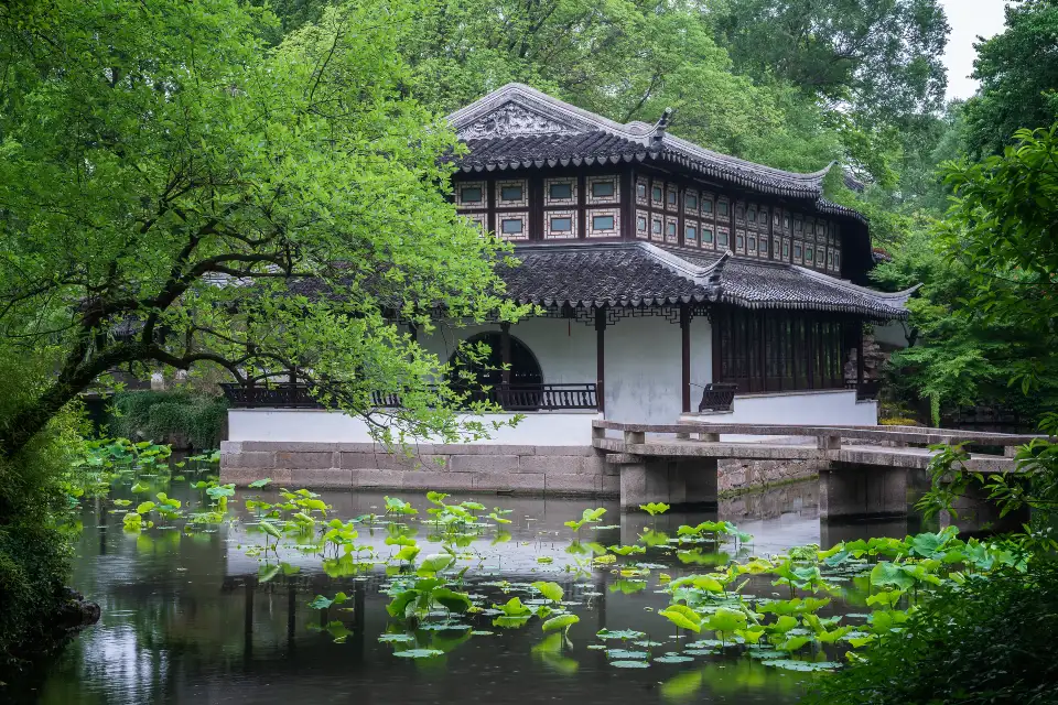 2_Humble Administrator's Garden