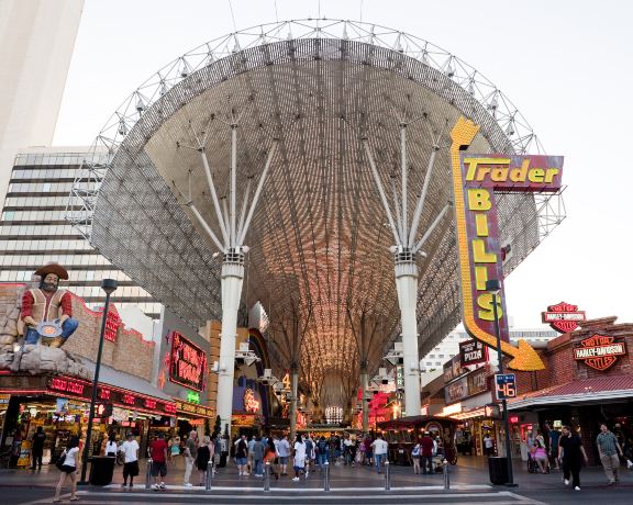E Fremont St
