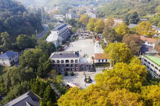 Hotels near Yu Village Cultural Market