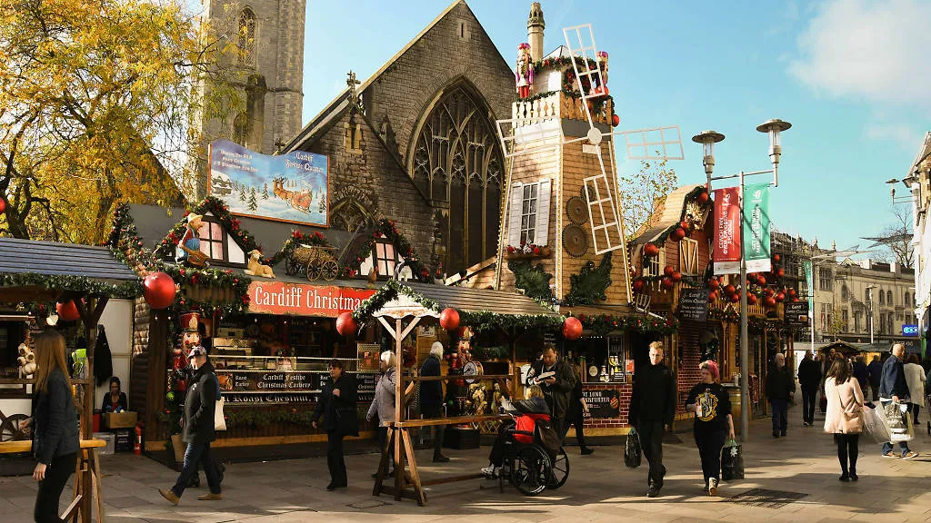 Cardiff Christmas Market | Castle