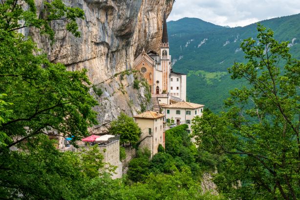 Santuario Madonna della Corona