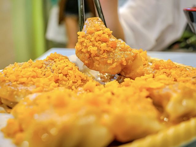 湯餃煎餃金沙餃，食返十隻一定飽