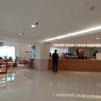 遊艇船倉式落地大玻璃維港景人氣咖啡館Cupping Room