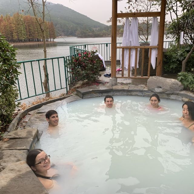 Zhongxiang Hot-spring Holiday